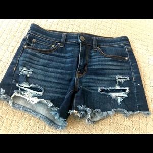 American Eagle MIDI shorts . Size 6